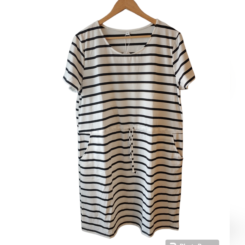 NWT Unbranded Black and White Striped Shirt Dress with Tie Waist Size XL